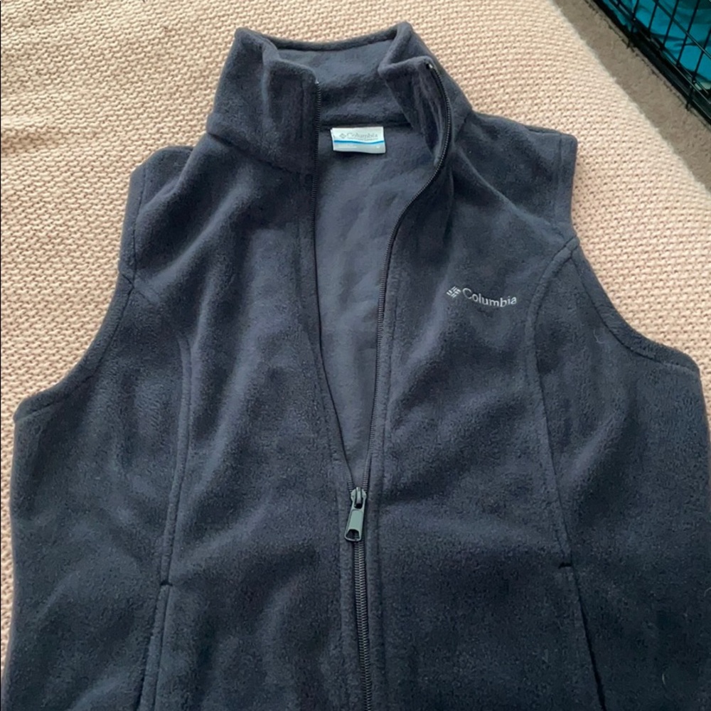 Columbia vest